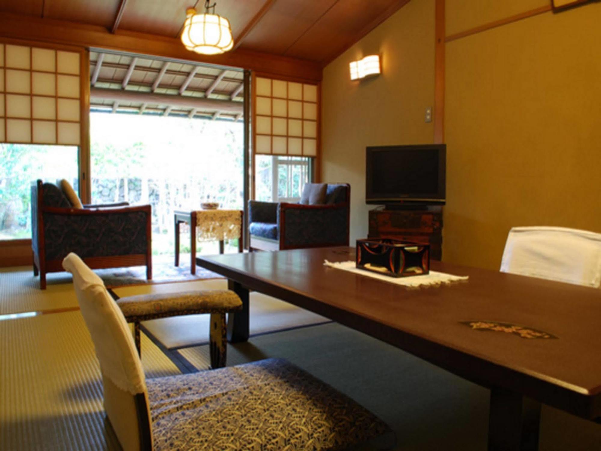 Kappo Ryokan Momiya Beppu Exterior foto
